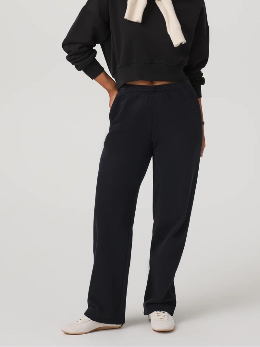 NWT VUORI Restore Straight Leg Sweatpants!